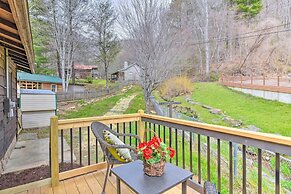 Cozy Maggie Valley Cabin, 1 Mi to Tube World!