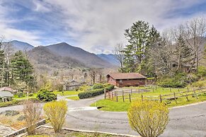 Cozy Maggie Valley Cabin, 1 Mi to Tube World!