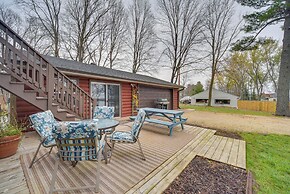 Modern Log Cabin w/ Rec Room, Steps to Lake!