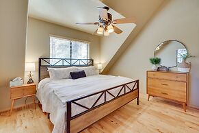 Dog-friendly Nutrioso Cabin w/ Wraparound Porch!