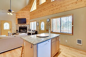 Dog-friendly Nutrioso Cabin w/ Wraparound Porch!