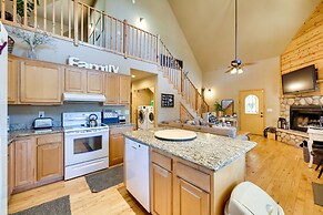 Dog-friendly Nutrioso Cabin w/ Wraparound Porch!