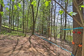 Woodsy Mountain-view Getaway w/ Hot Tub!