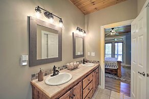 Woodsy Mountain-view Getaway w/ Hot Tub!