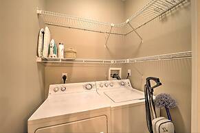 Woodsy Mountain-view Getaway w/ Hot Tub!