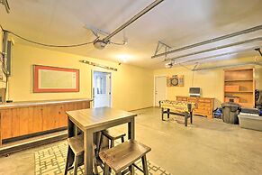 Woodsy Mountain-view Getaway w/ Hot Tub!