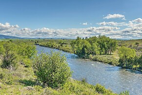 Griffel River Ranch w/ Views - An Anglers Dream!