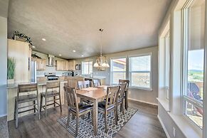 Griffel River Ranch w/ Views - An Anglers Dream!