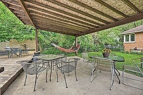 Lake Michigan Hideaway: Pool, Steps to Beach!