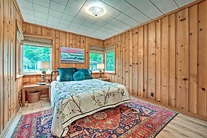 Lake Michigan Hideaway: Pool, Steps to Beach!