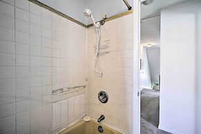 Charming Ocean City Townhome: Walk to Beach!