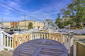 Charming Ocean City Townhome: Walk to Beach!