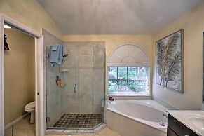 Sun-soaked Cape Coral Getaway w/ Heated Pool