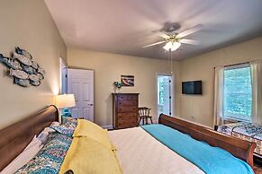 Luxe Lake Cumberland Retreat w/ Decks on 1 Acre!