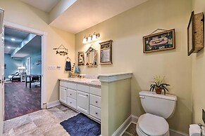 Luxe Lake Cumberland Retreat w/ Decks on 1 Acre!