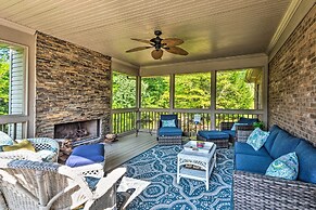 Luxe Lake Cumberland Retreat w/ Decks on 1 Acre!