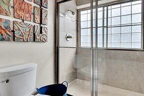 Pool & Dock Access: Lakefront Hot Springs Condo!