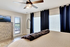 Pool & Dock Access: Lakefront Hot Springs Condo!