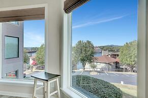 Pool & Dock Access: Lakefront Hot Springs Condo!
