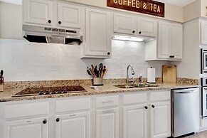 Pool & Dock Access: Lakefront Hot Springs Condo!