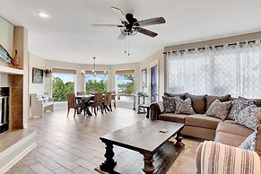 Pool & Dock Access: Lakefront Hot Springs Condo!