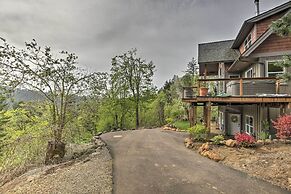 Lovely Canyon View Apartment w/ Patio & Yard