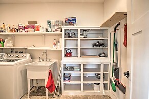 Lovely Canyon View Apartment w/ Patio & Yard