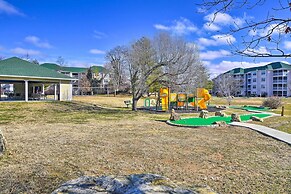Condo w/ Family Amenities, 3 Mi to Branson Strip!