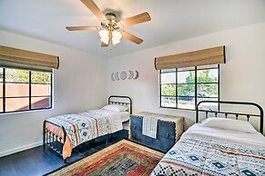 Sun-lit Phoenix Gem: Backyard Entertainment Patio!