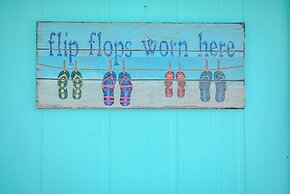 Coastal Condo w/ Public Atlantic Beach Access