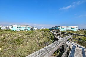 Coastal Condo w/ Public Atlantic Beach Access