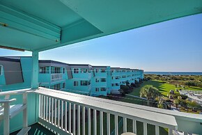 Coastal Condo w/ Public Atlantic Beach Access