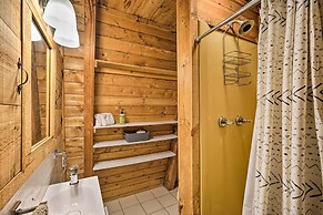 Wilmington Chalet w/ Hot Tub < 8 Mi to Mount Snow!