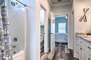 Luxe Stilted Home w/ Kayaks: Walk to Beach