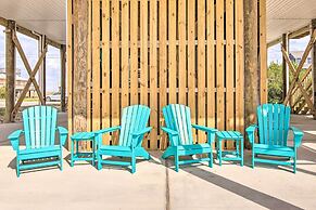 Luxe Stilted Home w/ Kayaks: Walk to Beach