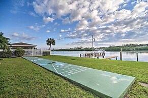 Balcony & Views: Sunny Indian Shores Condo!