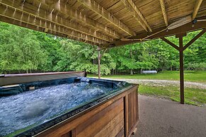 A-frame Cabin w/ Hot Tub, Walk to Kentucky Lake!