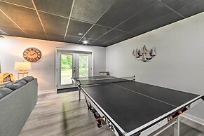 A-frame Cabin w/ Hot Tub, Walk to Kentucky Lake!