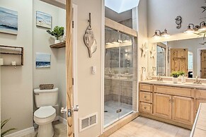 Nine Mile Falls Hideaway: Scenic Retreat on River