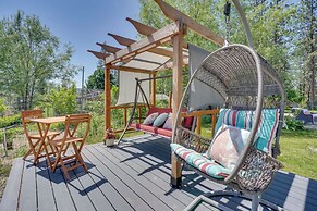 Nine Mile Falls Hideaway: Scenic Retreat on River