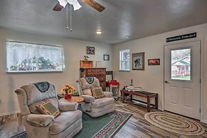 Pet-friendly Libby Cottage w/ Mountain Views!