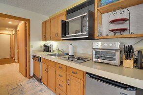 Schuss Mountain Resort Condo: Steps to Golf!