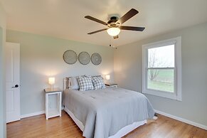 Chic Ste Genevieve Home w/ Nice Interior Amenities