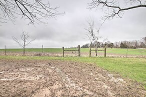 Chic Ste Genevieve Home w/ Nice Interior Amenities