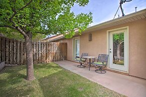 Modern Moab Townhome With Shared Pool & Hot Tub!