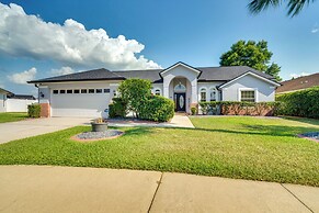 12 Mi to Disney: Home w/ Pool & Spa in Clermont