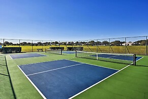 12 Mi to Disney: Home w/ Pool & Spa in Clermont