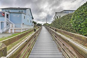 Pet-friendly Townhome, 2 Blocks to Atlantic Beach!