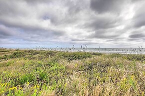 Pet-friendly Townhome, 2 Blocks to Atlantic Beach!