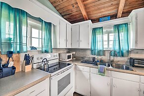 Pet-friendly Townhome, 2 Blocks to Atlantic Beach!